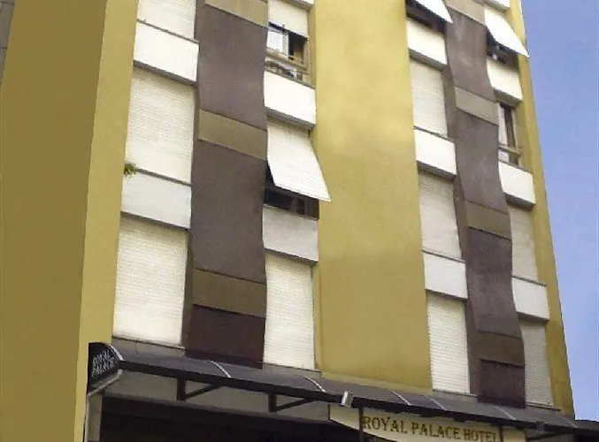 Royal Palace Hotel