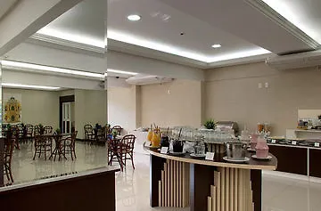 Royal Palace 3*