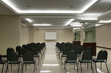 Royal Palace 3*
